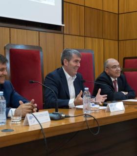 Clavijo: El crecimiento económico ha de estar vinculado a la generación de empleo y el refuerzo de las políticas sociales. · foto 1
