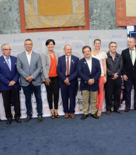 El Cabildo acoge la presentación del XLIII Rallye Orvecame Isla Tenerife Trofeo TGAS. · foto 3
