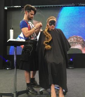 Arranca la Feria Estética y Peluquería con un espectáculo para conocer nuevas tendencias. · foto 3