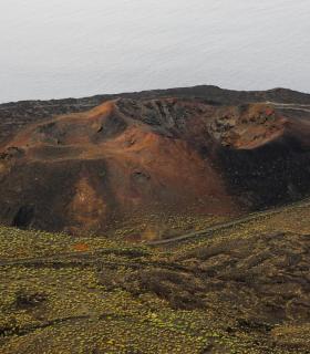 El Cabildo de El Hierro saca a información pública el asfaltado de la carretera de acceso al muelle de Orchilla. · foto 3