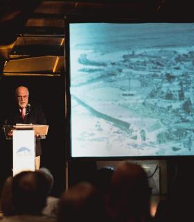 Salvador García Llanos engrandece la figura de Manrique en el 40 Aniversario de Costa Martiánez. · foto 3