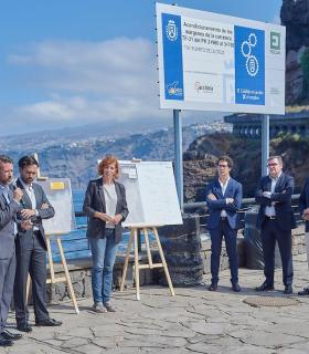 El Cabildo acometerá la mejora del peatonal costero que une el Puerto de la Cruz con La Orotava. · foto 2