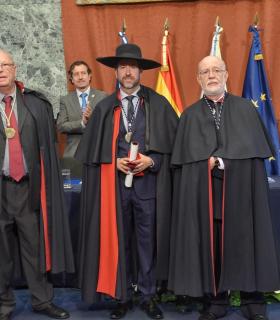 La Cofradía del Vino de Canarias celebra su 20 aniversario como defensora de los valores de la cultura vitivinícola. · foto 1