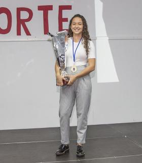 Sofía García Hernández, Mejor Deportista del municipio de Alajeró en su novena gala. · foto 1