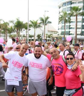La XIII edición de la Carrera por la Vida supera su propio récord y marcha por Arona y Adeje contra el cáncer de mama. · foto 17