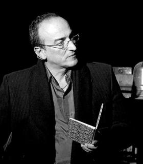 El Ayuntamiento de Los Silos propone al profesor y escritor silense Ernesto Rodríguez Abad para el Premio Canarias de Literatura 2018. · foto 1