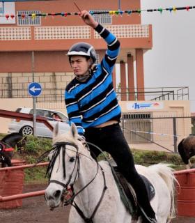 Demostración de arado con yuntas y siembra de sementero, zunchado de ruedas de carreta y carrera de sortija a caballo. San Juan. Tacoronte, 21-01-2017 · foto 84