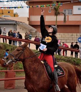 Demostración de arado con yuntas y siembra de sementero, zunchado de ruedas de carreta y carrera de sortija a caballo. San Juan. Tacoronte, 21-01-2017 · foto 61
