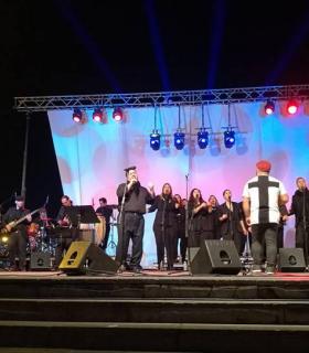 Unas 600 personas vibran con el concierto Gospel de Navidad del Puerto de la Cruz. · foto 2