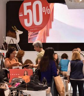 Santa Cruz de Tenerife cierra la Navidad con un sector comercial y de ocio revigorizado. · foto 1