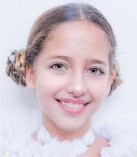 ARIANN gana el trofeo TALENTO JÓVEN en el Festival Internacional de la canción de Las Vegas. · foto 1