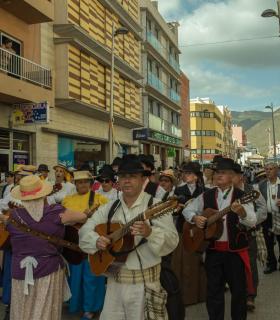 San Sebastián de La Gomera celebra su día grande con la tradicional romería. · foto 4