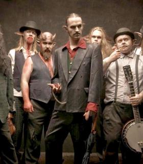 El Teatro Metálico de Santa Lucía, en febrero, trae por primera vez a Canarias a los grupos de rock Finntroll y Deville. · foto 1