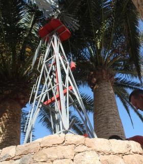 El Ayuntamiento pone en funcionamiento la Fuente del Molino de Chicago en la Zona Comercial Abierta del Happy Center. · foto 2