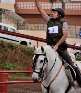 Demostración de arado con yuntas y siembra de sementero, zunchado de ruedas de carreta y carrera de sortija a caballo. San Juan. Tacoronte, 21-01-2017 · foto 75