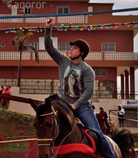 Demostración de arado con yuntas y siembra de sementero, zunchado de ruedas de carreta y carrera de sortija a caballo. San Juan. Tacoronte, 21-01-2017 · foto 99