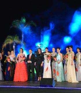 El Carnaval 2017 de Santa Cruz de Tenerife arranca con la gala inaugural celebrada en el Parque Marítimo. · foto 4