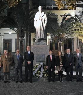 Santa Cruz de Tenerife conmemora el 195 aniversario de su declaración como capital de Canarias. · foto 3