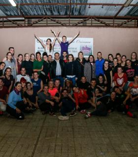 José Alberto Díaz visita a diversos grupos del Carnaval del municipio en sus locales de ensayo. · foto 2