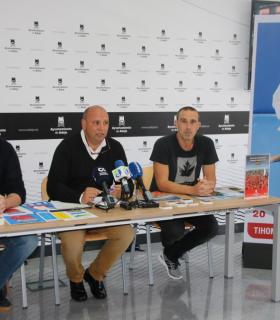 Adeje edita un álbum de cromos protagonizado por las personas que forman parte de la Campaña Deportiva Municipal. · foto 5