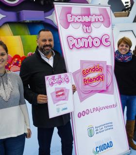 Juventud repartirá gratuitamente 30.000 preservativos en los actos del carnaval de la Eterna Primavera de Las Palmas de Gran Canaria. · foto 3
