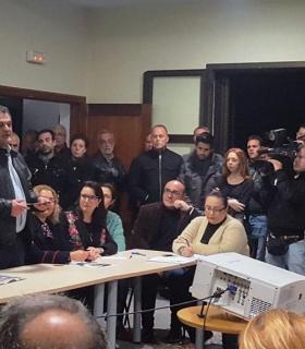 Los vecinos de Las Chumberas conocen el primero de los proyectos de reposición de sus viviendas. · foto 6