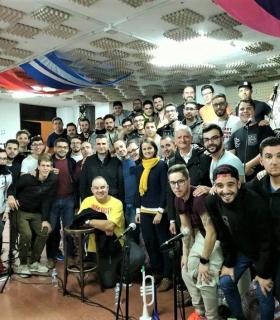 El alcalde de La Orotava visita a los grupos de Carnaval Villero. · foto 1