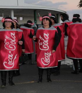 El Gran Coso Carnavalero de Antigua, locura de disfraces y percusión. · foto 3