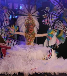Ainely Alvarado Rodríguez, Reina Infantil del Carnaval Antigua 2017. · foto 3
