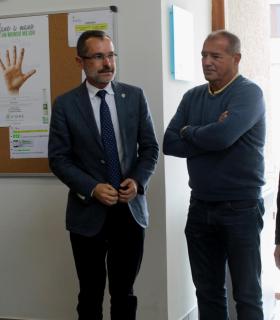 El nuevo consejero de Sanidad visita el Centro de Salud de Antigua. · foto 1