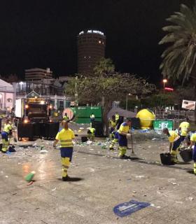 Limpieza retira 18.000 kilos de residuos tras las celebraciones del Carnaval Tradicional y la Noche de Carnaval de Las Palmas de Gran Canaria. · foto 3