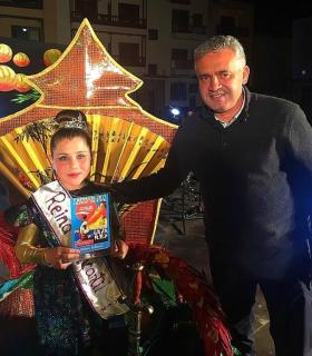 Valle Gran Rey corona a Madelin Nuez Barrios como Reina Infantil del Carnaval del Lejano Oriente 2017. · foto 2