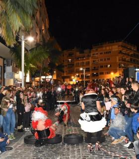Puerto de La Cruz: Con tacones y a lo loco. · foto 3