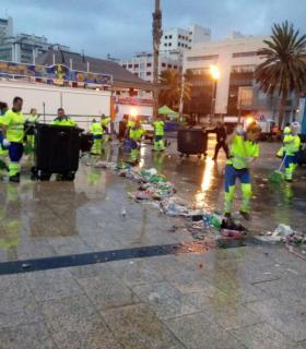 Limpieza de Las Palmas de Gran Canaria retira el último fin de semana de carnaval más de 37.000 kilos de residuos. · foto 2