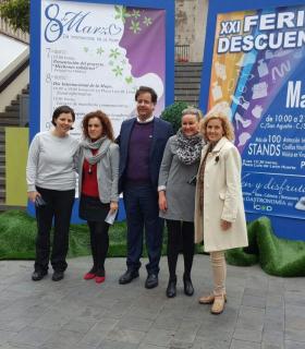 Más de 100 stands protagonizarán la XXI Feria del Descuento en Icod de los Vinos. · foto 1