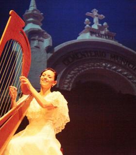 La vida de Esmeralda Cervantes se escenifica este viernes en el Teatro Guimerá . · foto 2