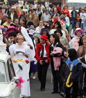 El Carnaval de Granadilla de Abona sale mañana a la calle en su gran Coso Apoteosis. · foto 1