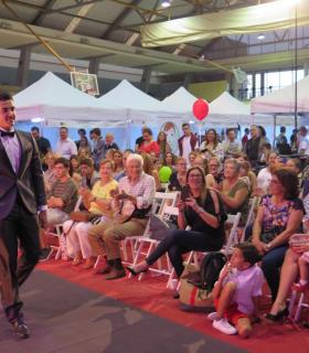 Gran acogida de público a la 3ª Feria Días de Celebración celebrada este fín de semana en Santa María de Guía. · foto 16