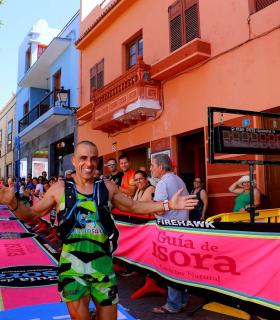 Francisco Santana y Raquel Rivero ganan la VI Carrera de Montaña. · foto 3