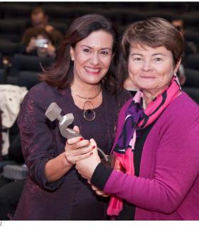 Victoria Marzol y Pino Caballero, premiadas por el Instituto Universitario de Estudios de las Mujeres de la ULL. · foto 2