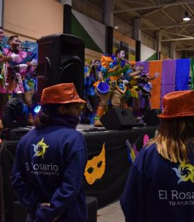 Éxito del V Carnaval por la Diversidad celebrado en el Terrero Municipal de Llano del Moro. · foto 3