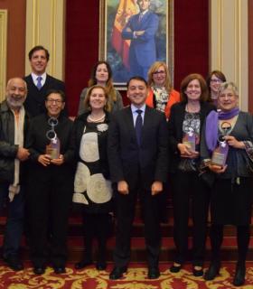 Santa Cruz de Tenerife cierra la campaña del Día de la Mujer con un homenaje a tres escritoras. · foto 1