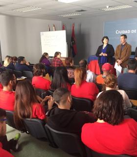 Unas 150 personas participan en la Feria del Emprendimiento organizada por Desarrollo Local de Telde. · foto 6