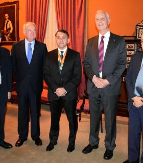 José Manuel Ledesma recibe su título como cuarto cronista oficial de la ciudad. · foto 2