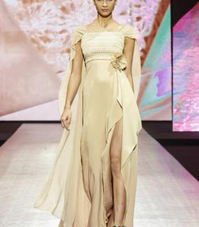 La moda baño y para vestir a la mujer deslumbró en las las pasarelas de la Feria Internacional de la Moda de Tenerife. · foto 8