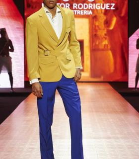 Las pasarelas de la tarde y la noche de ayer sábado en la Feria Internacional de la Moda de Tenerife hicieron las delicias del público más exigente. · foto 8