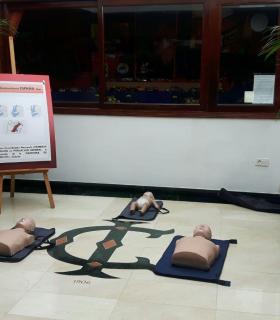 El Colegio Ntra. Sra. del Buen Consejo, un centro educativo comprometido en la lucha contra la muerte súbita. · foto 3