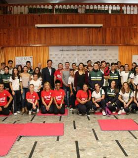 El Colegio Ntra. Sra. del Buen Consejo, un centro educativo comprometido en la lucha contra la muerte súbita. · foto 2