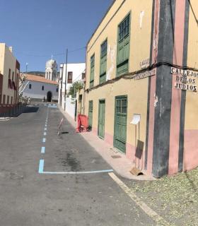 Más de 10 mil flores adornan las calles de Guía en la IX edición de su Pascua Florida. · foto 5