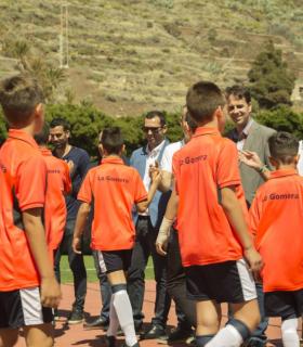 112 futbolistas de Canarias se disputan una nueva edición del Torneo Autonómico de Fútbol 8 Alevín de San Sebastián de La Gomera. · foto 3